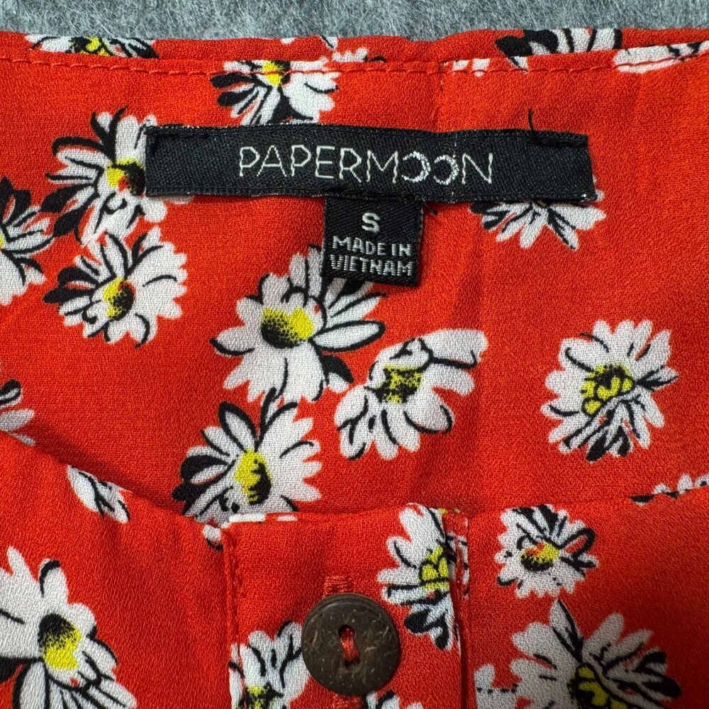 Papermoon Women Top Sz S Red Flower Print Buttons Round Neck Straps Front Tie - Picture 7 of 9